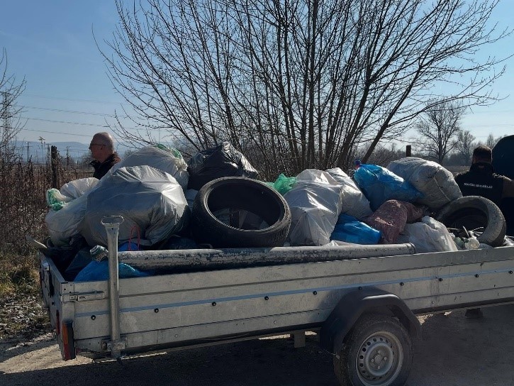 Nőnapi szemétszedő akció Esztergomban!